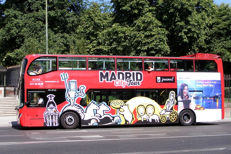 Stadtrundfahrt in deutsch in Madrid im Hop-on Hop-off Bus