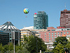 Potsdamer Platz mit dem High Flyer im Hintergrund (c) Berlin Tourismus Marketing
