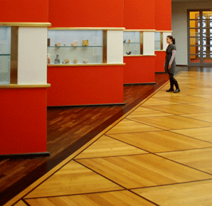  � GRASSI Museum f�r Angewandte Kunst - Pfeilerhalle - Fotograf: LTM/Andreas Schmidt