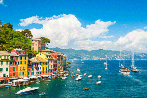 Segeln im Mittelmeer, wie hier in Portofino in Italien  smallredgirl | Fotolia.com