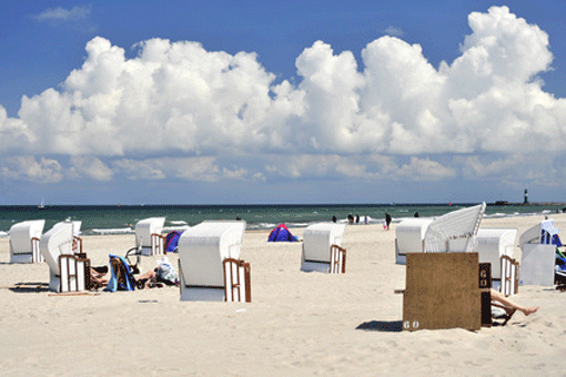 Strandvergnügen an der Ostsee
 Brigitte Wegner Fotolia.com