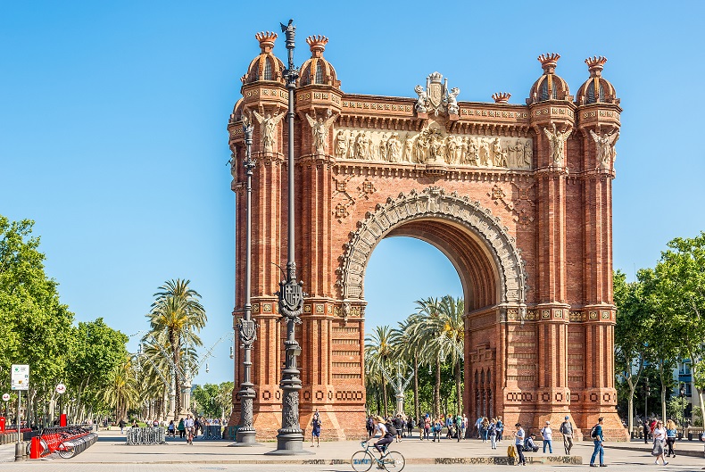 Barcelona Triumphbogen  Stockfoto-ID: 318666625 Copyright: milosk50