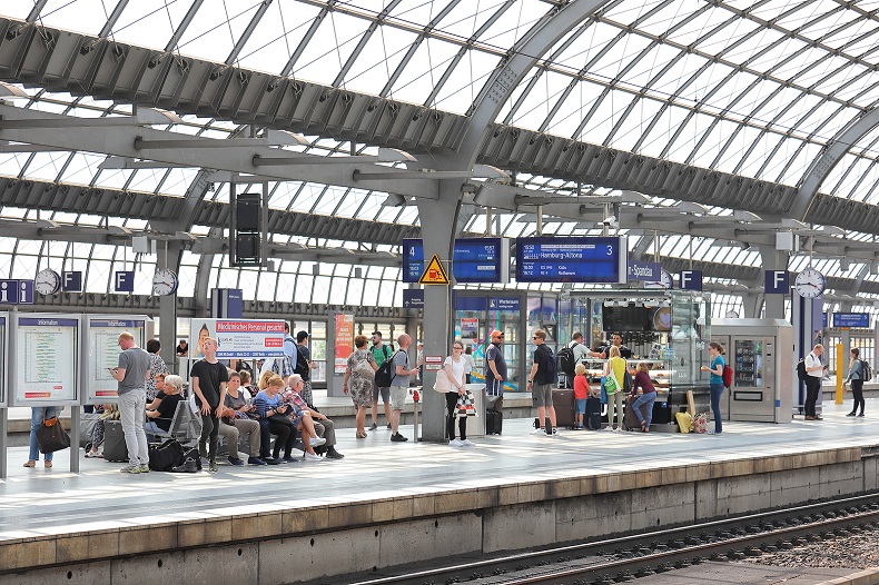 Stockfoto-ID: 325953373 Copyright: TK Kurikawa  - Big Stock Photo