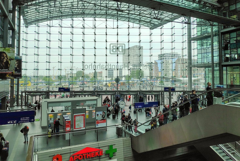 Stockfoto-ID: 354007898 Copyright: YellowCrest - Big Stock Photo