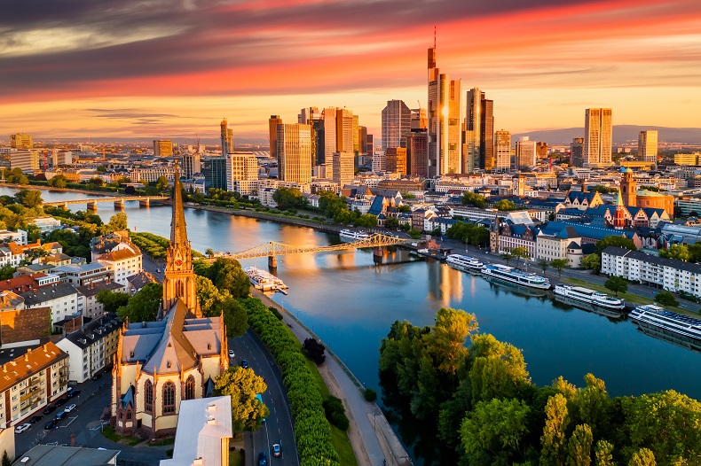 Skyline Frankfurt  © antonpetrus - Envato Elements Pty.