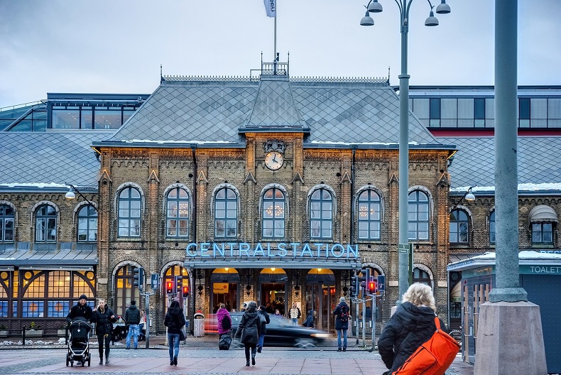 Hauptbahnhof G�teborg Centralstation Stockfoto-ID: 107534567 Copyright: dinozzaver