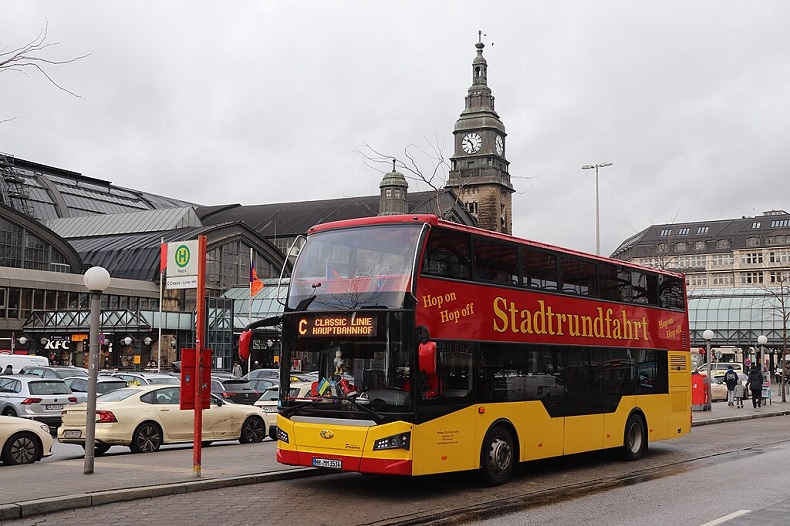 Hamburg - Hop-on Hop-off Stadtrundfahrt