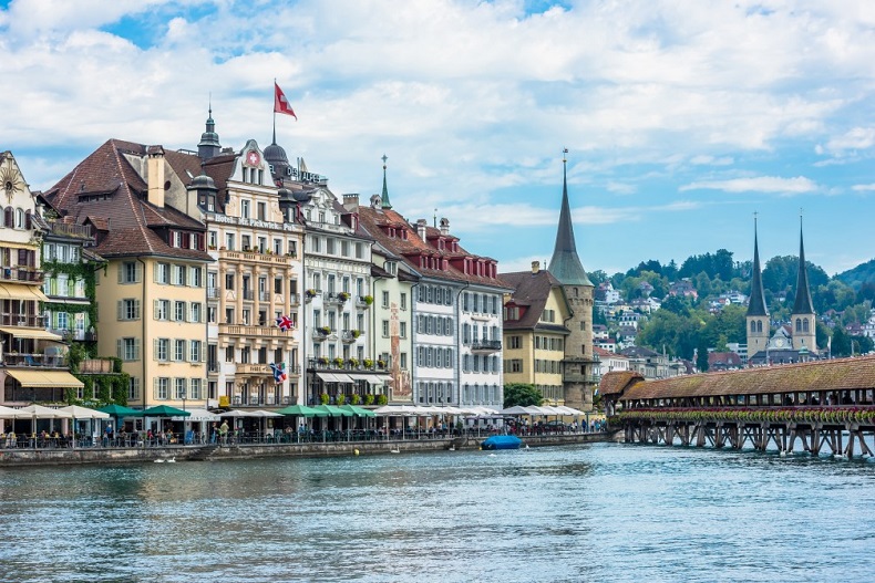 Luzern &copy; @dvoevnore via Twenty20