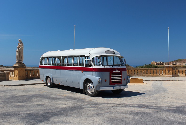 Malta - Valletta - Rundfahrt mit Oldtimerbus