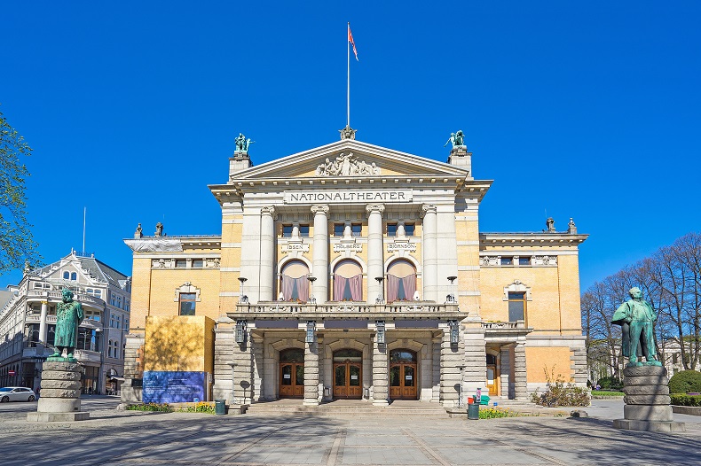 Stockfoto-ID: 198477262 Copyright: Nattee Chalermtiragool - Big Stock Photo