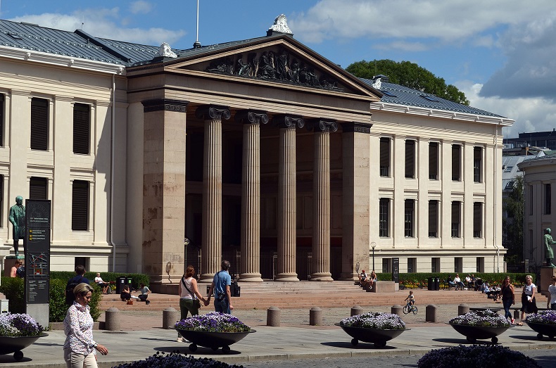 Stockfoto-ID: 265301227 Copyright: Sergey-USSR - Big Stock Photo