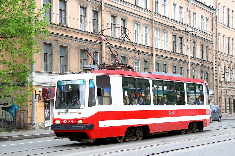 �ffentliche Verkehrsmittel St. Petersburg
