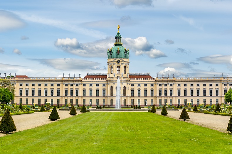 Stockfoto-ID: 384839474 Copyright: mistervlad