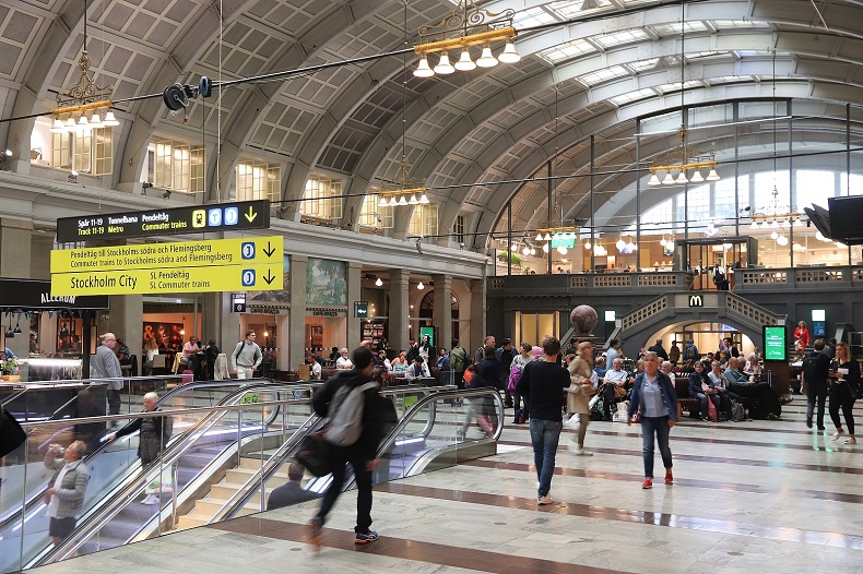 Stockholms centralstation - Stockfoto-ID: 370757335 Copyright: Tupungato - Big Stock Photo