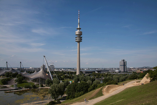 Besucherattraktion in M&uuml;nchen - der Olympiapark. &copy; stadtrundfahrt.com